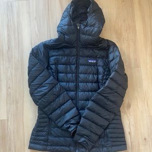 Patagonia women's jacket with hoodie puffer